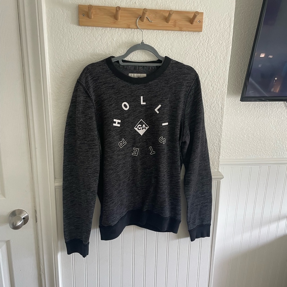 Hollister Men's Dark Gray Crewneck Sweater